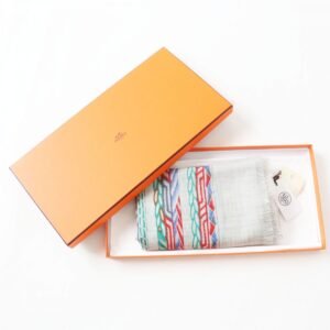 HERMES Stall Main: 100% cashmere Gray x Multi (Robe de Soir) Women Used | AlmaBagz