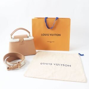 LOUIS VUITTON Shoulder Bag Main: Taurillon Clemence leather, part: shearling Beige x Gold Metal Women Used | AlmaBagz