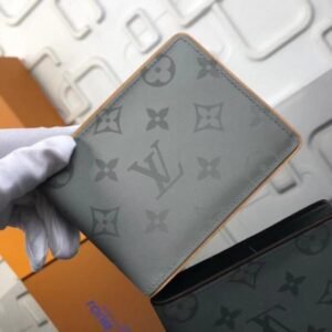 Louis Vuitton Fall-Winter 2018 Multiple Wallet Monogram Titanium | AlmaBagz