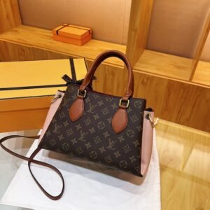 Louis vuitton handbag | AlmaBagz