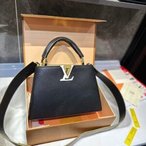 Louis Vuitton Capucines Handbag( 27cm) | AlmaBagz