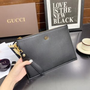 Gucci Handbags wristlet | AlmaBagz