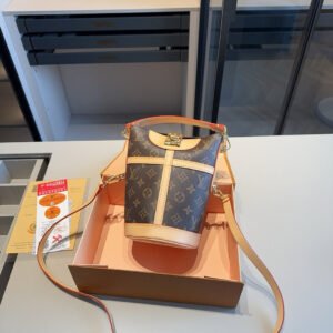 Louis vuitton handbags | AlmaBagz