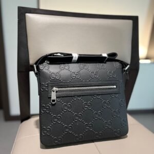 Gucci Handbag | AlmaBagz