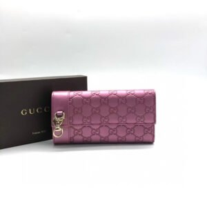 Gucci Pink Embossed Leather Wallet | AlmaBagz