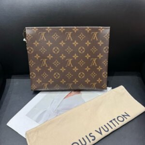 Louis Vuitton Monogram Brown Clutch Bag | AlmaBagz