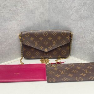 Louis Vuitton Pochette Felicie Brown Clutch | AlmaBagz
