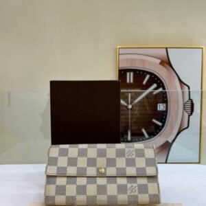 Louis Vuitton Damier Azur Sarah Wallet Beige Checkered Preloved Wallet | AlmaBagz