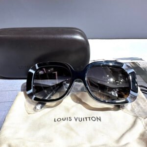Louis Vuitton LV Sunglasses Black OS | AlmaBagz
