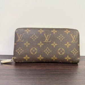 Louis Vuitton Monogram Zippy Long Wallet LB109961 Brown Wallet | AlmaBagz