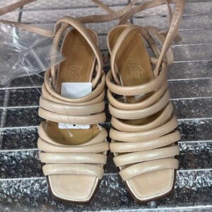 Hermes Pre-loved Sandals Beige Leather Size 35.5 | AlmaBagz