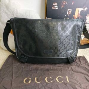 Gucci Black GG Printed Canvas Messenger Bag | AlmaBagz