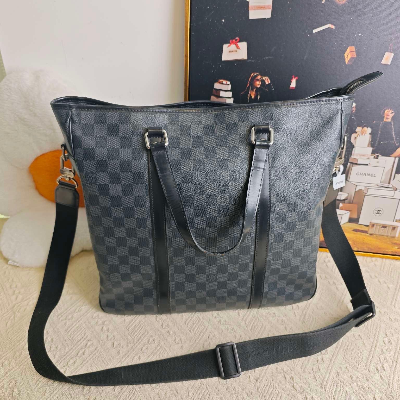 Louis Vuitton Damier Ebene Broadway Black Messenger Bag - Pre-loved | AlmaBagz