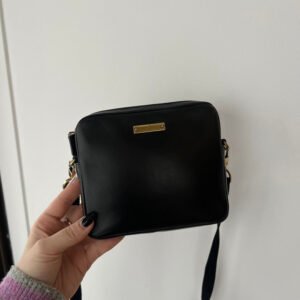 Gucci Leather Crossbody Bag AF742 in Black - Preloved Designer Handbag | AlmaBagz
