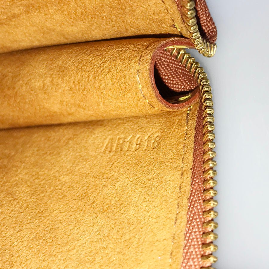 LOUIS VUITTON Pouch | AlmaBagz - Image 11