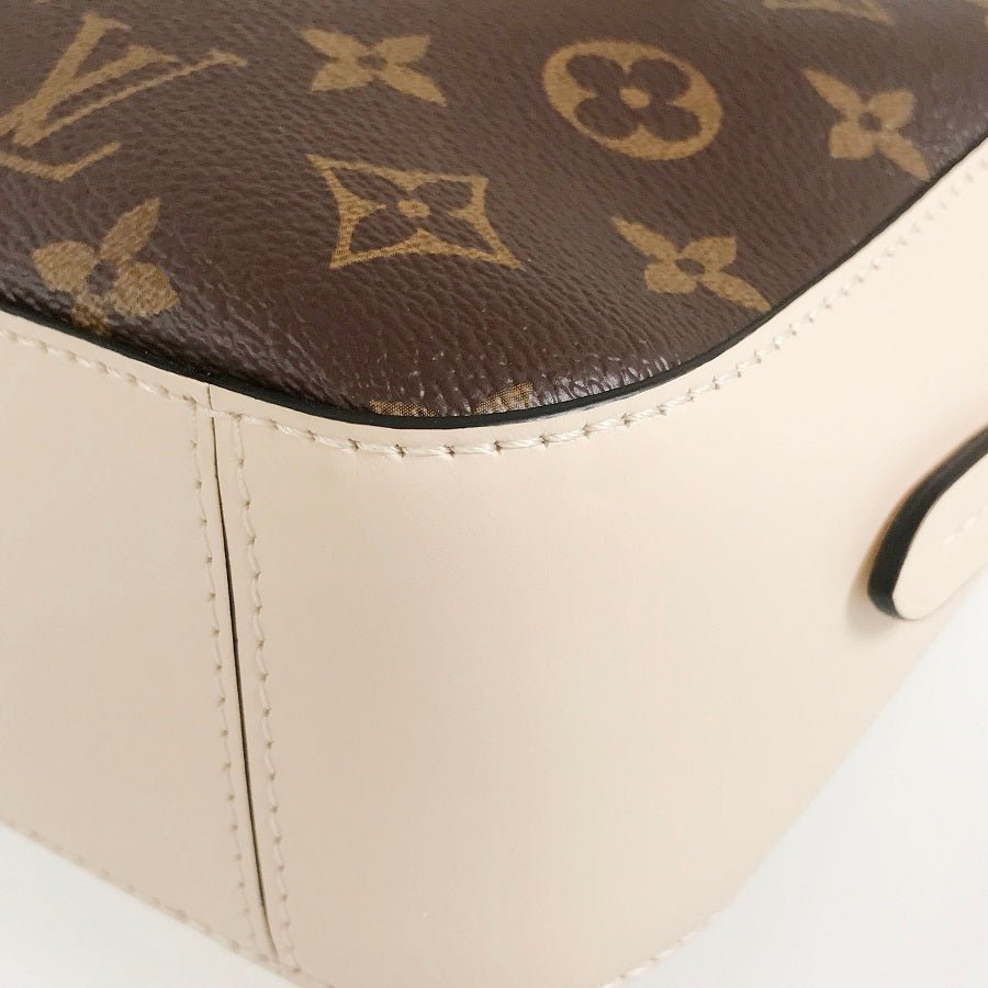LOUIS VUITTON Shoulder Bag | AlmaBagz - Image 4