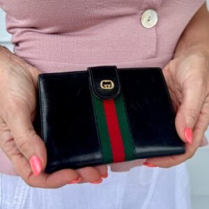 Gucci Vintage Leather Compact Web Wallet | AlmaBagz