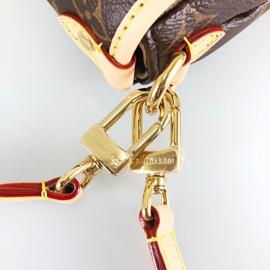 LOUIS VUITTON Shoulder Bag | AlmaBagz - Image 12