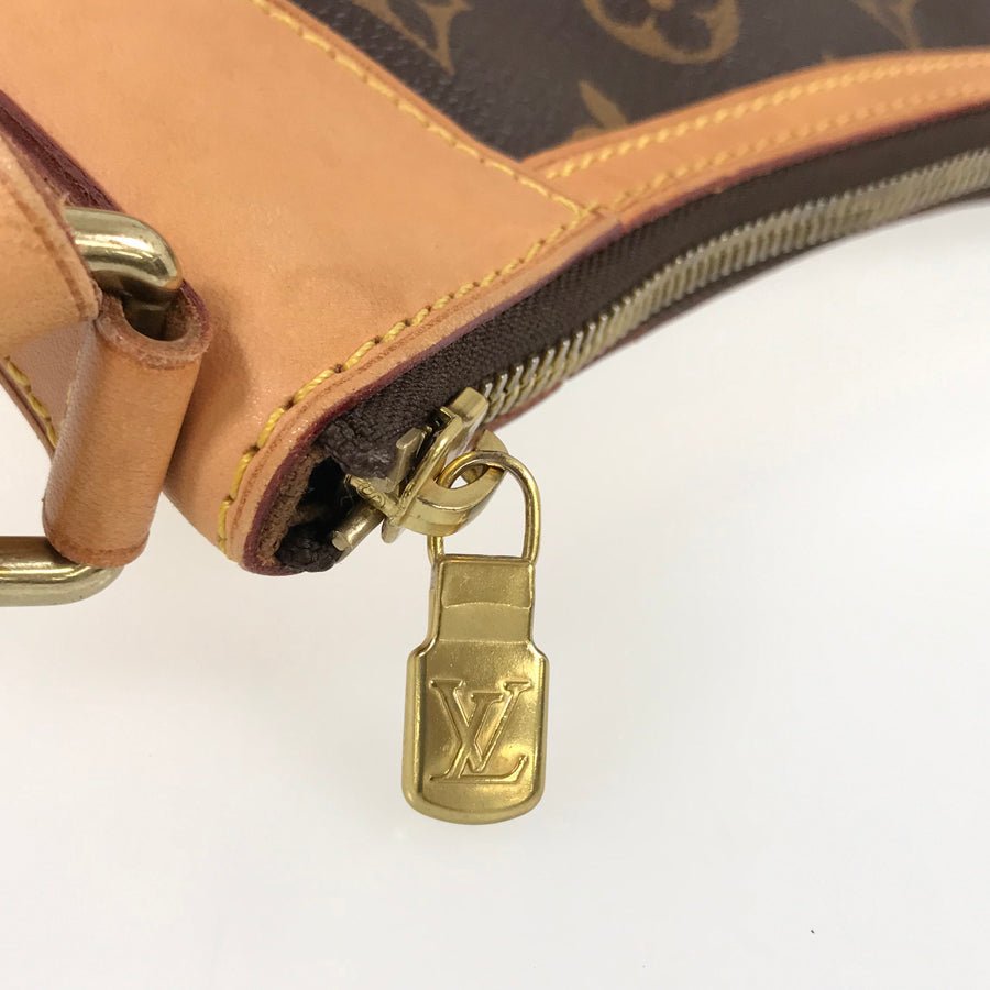 LOUIS VUITTON Shoulder Bag | AlmaBagz - Image 7