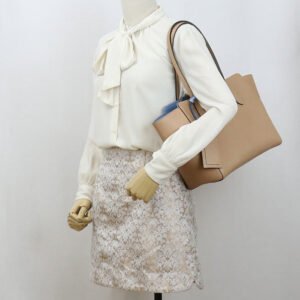 GUCCI 354408 Tote Bag Swing Tote Bag leather beige Women | AlmaBagz