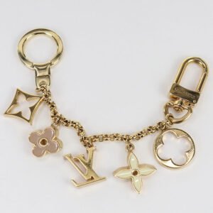 LOUIS VUITTON M65111 Fleur de Monogram Bag Charm・Chain metal gold Women | AlmaBagz