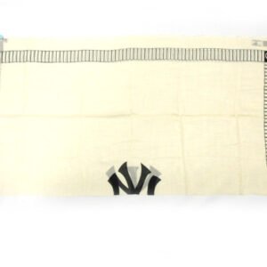 Gucci NY Yankees Scarf in Ivory | AlmaBagz